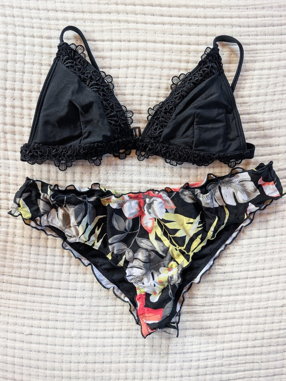 Hollister Black Lace Triangle Bikini Top with Floral Bottom